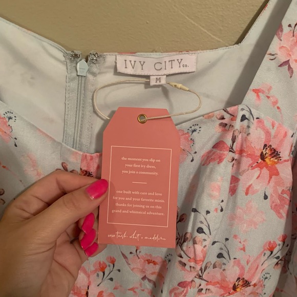 Ivy City Co. Ballerina Dress NWT Pink Blossom Size Medium Floral Spring Midi - Picture 10 of 15